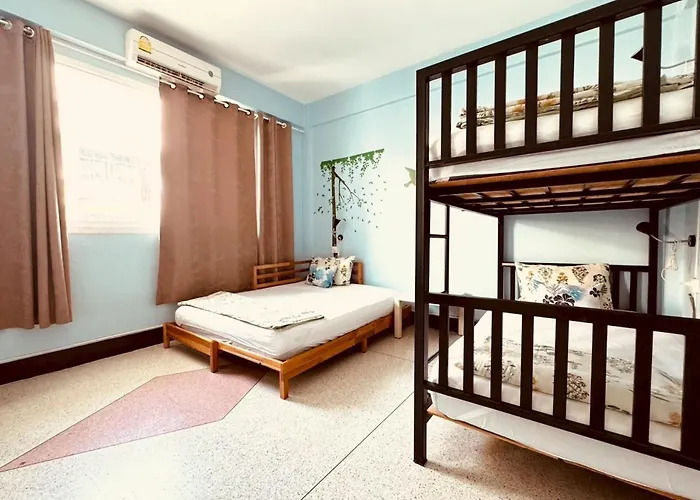 Baan Nampetch Hostel