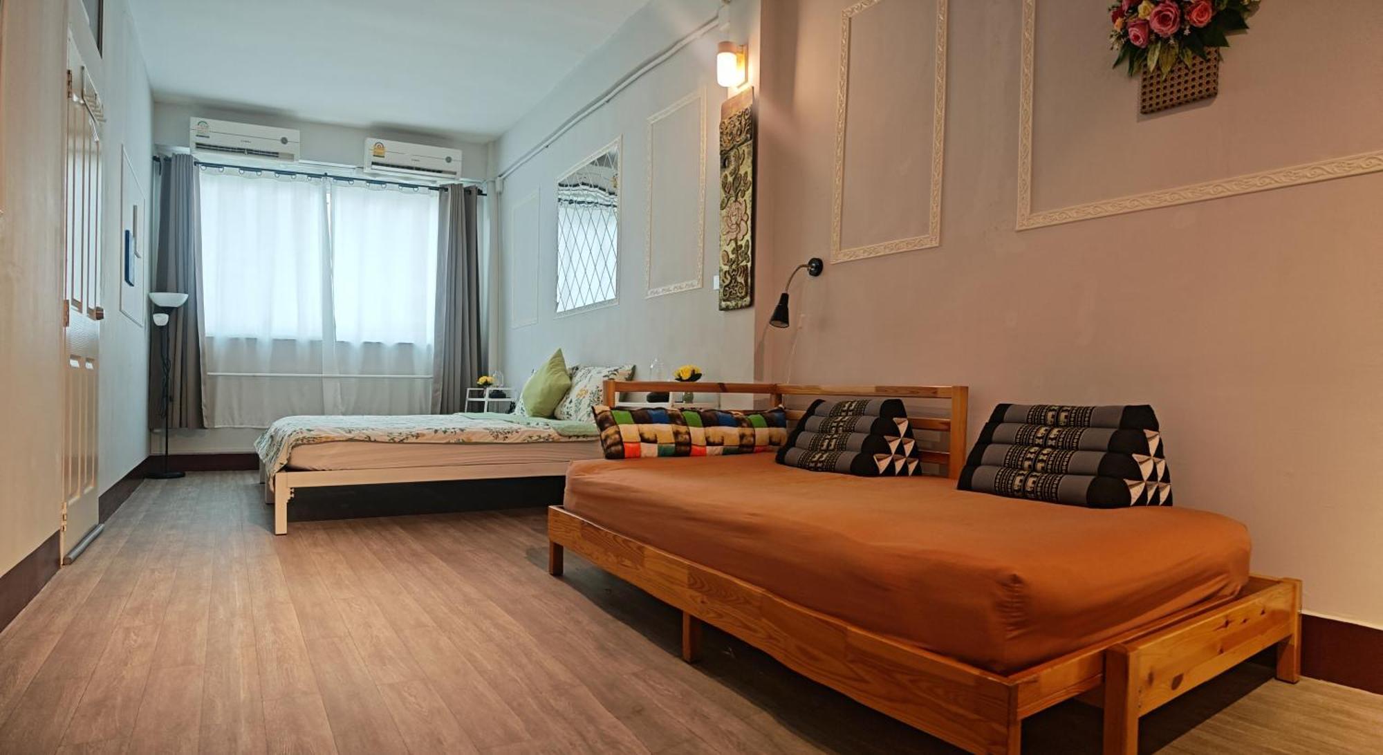Asrama Baan Nampetch Bangkok